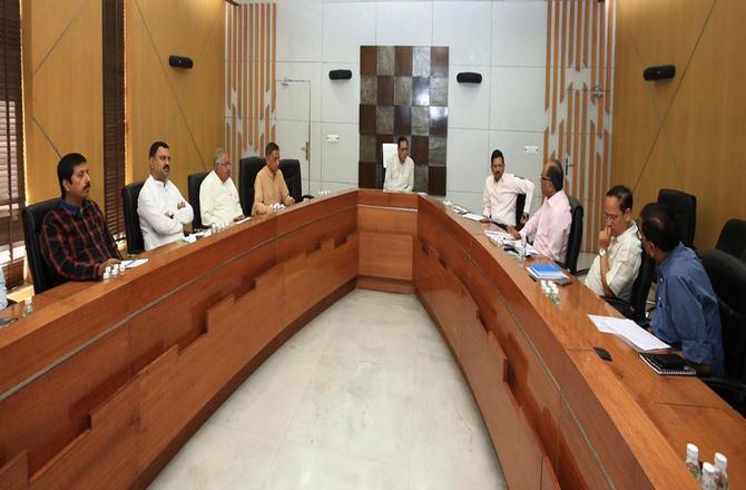 જળ સંચય અભિયાન માટે CMએ કરી બેઠક