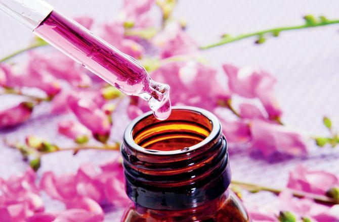 પ્રતીકાત્મક તસવીર