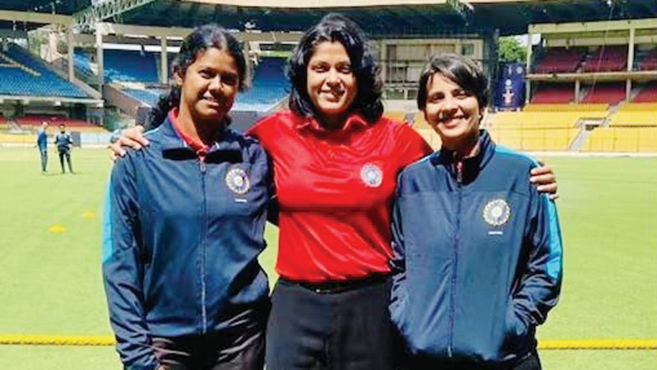 વૃંદા રાઠી, જનાની નારાયણ અને ગાયત્રી વેણુગોપાલન