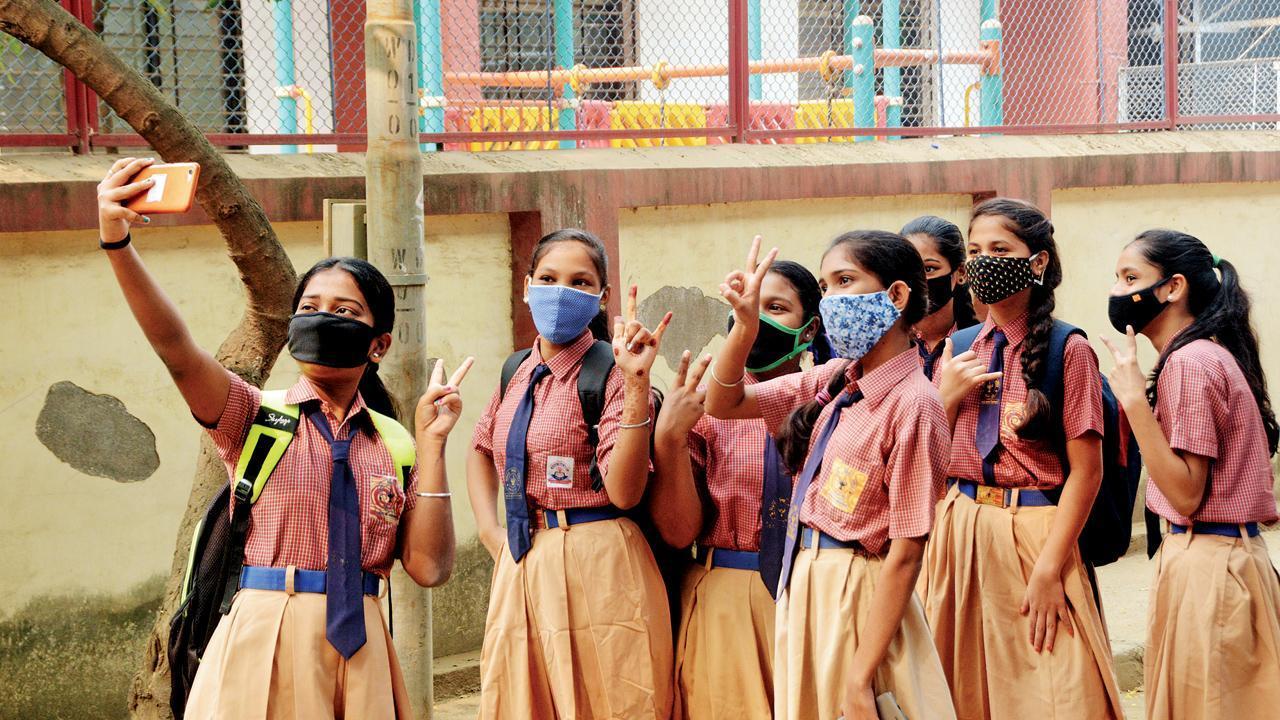 ગુજરાતમાં હમણાં નહીં ખુલે શાળાઓ