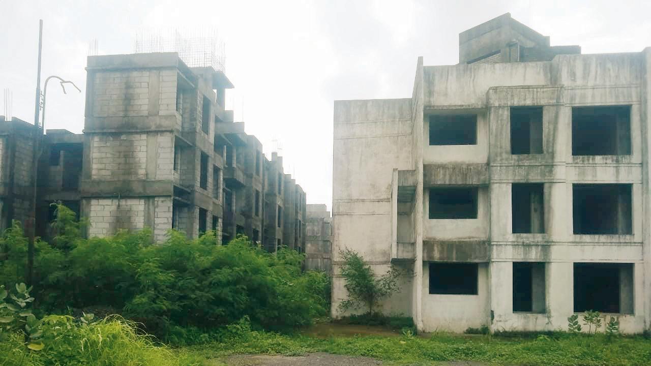 પાલઘરમાં બંધ પડેલો પૂનમ પાર્ક પ્રોજેક્ટ