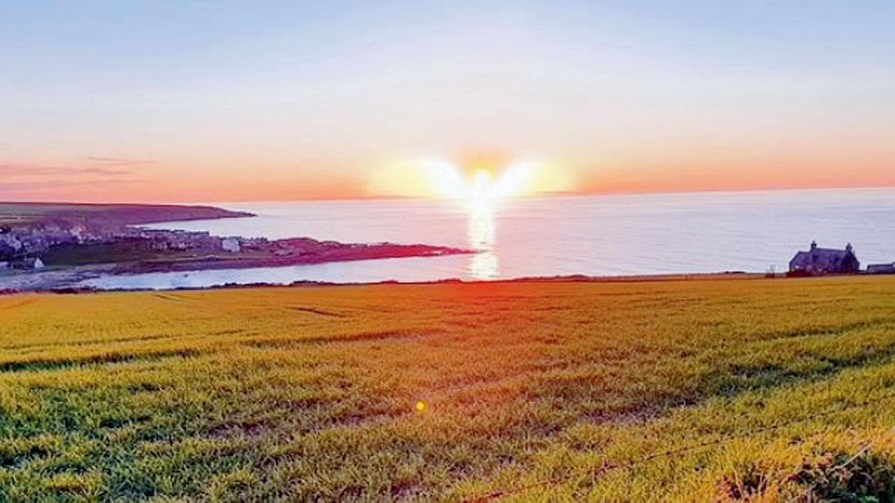 દેવદૂત જેવા દેખાતા સૂરજદાદાનો અનોખો ફોટોગ્રાફ