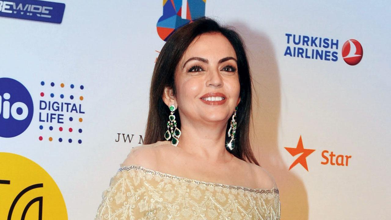 નીતા અંબાણી