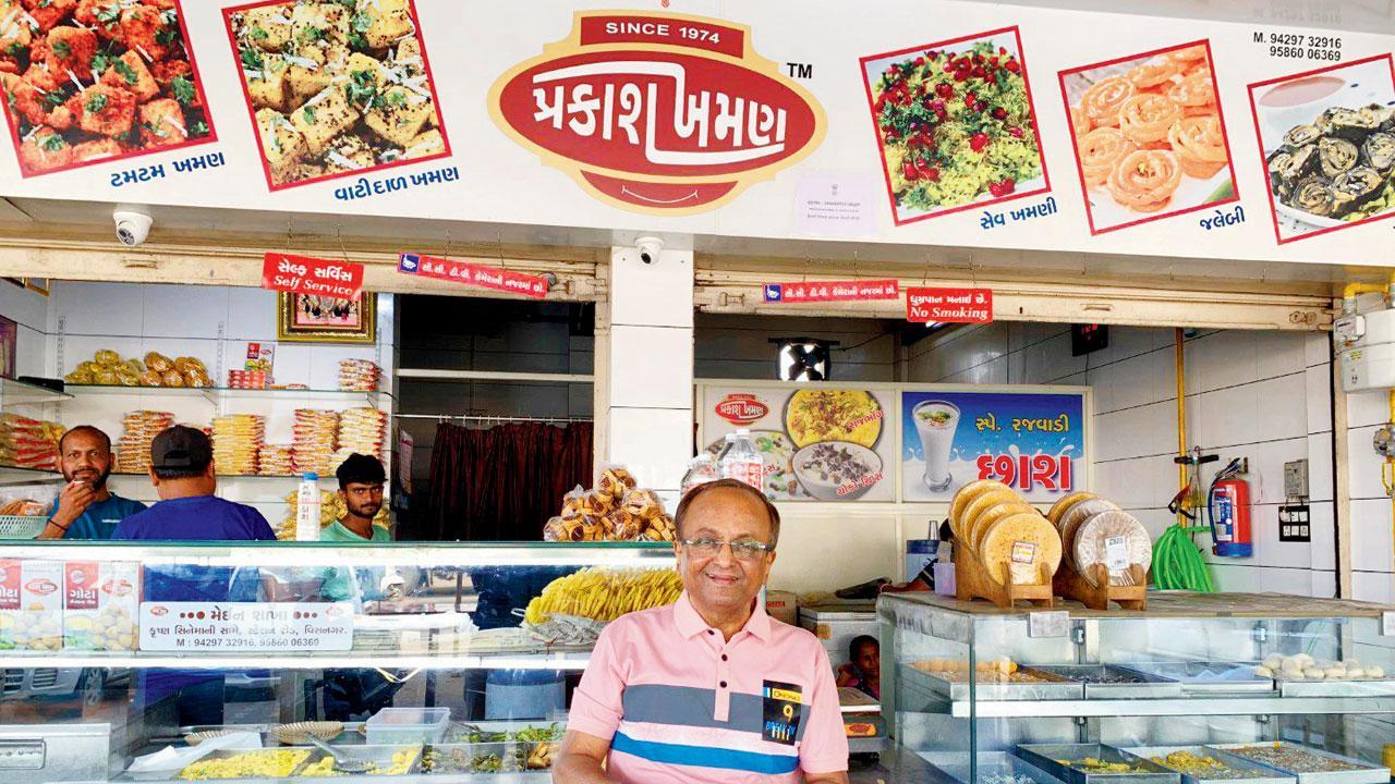 પ્રકાશ ખમણ ખાતા સંજય ગોરડિયા