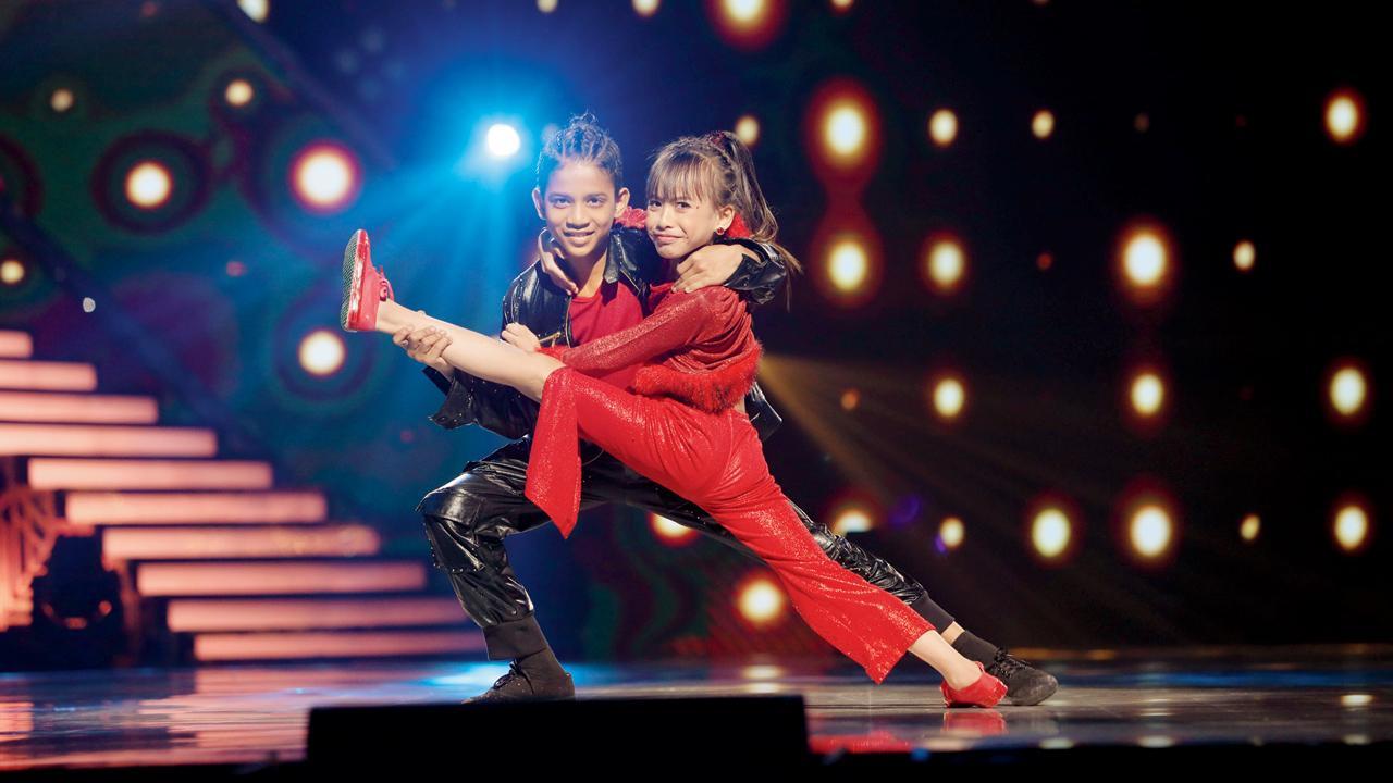 ગુંજન સિંહા અને તેજસ વર્મા