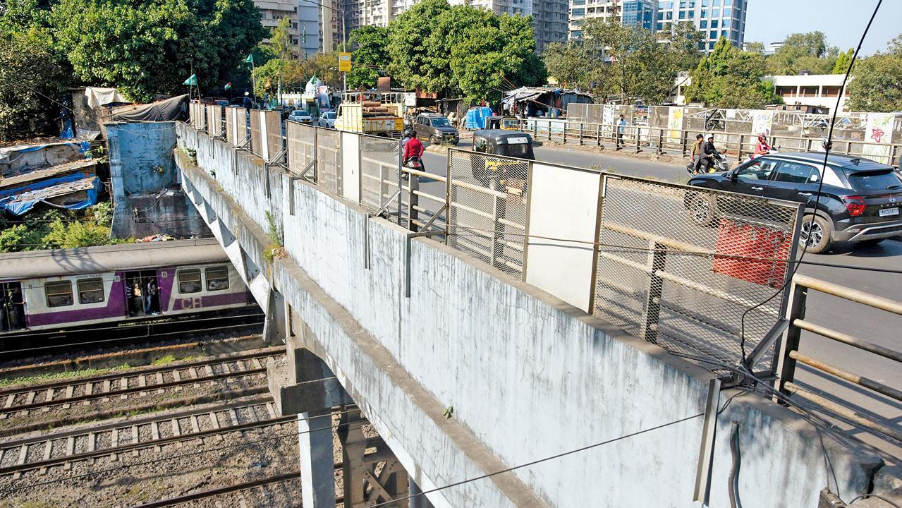 ઘાટકોપર ઈસ્ટ-વેસ્ટને જોડતો આ જર્જરિત બ્રિજ તોડી પાડવામાં આવશે