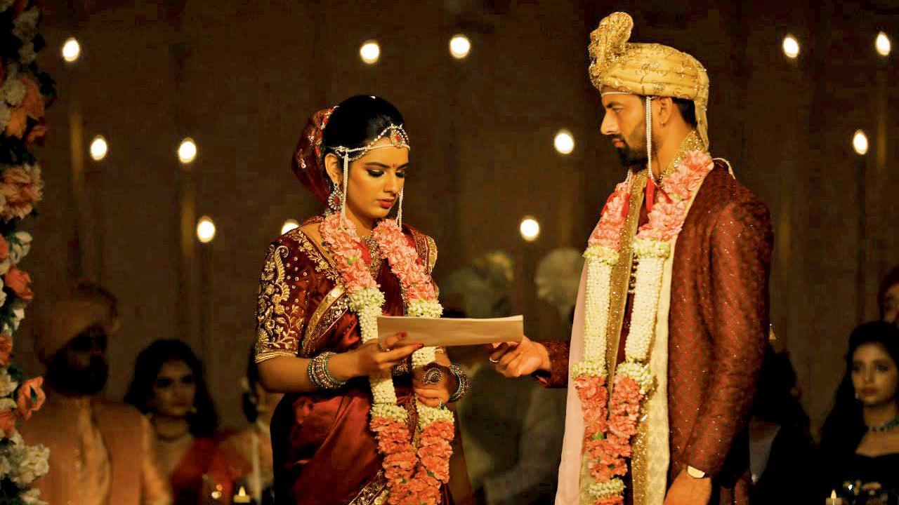 શિવિકા પાઠક અને આશેય મિશ્રા