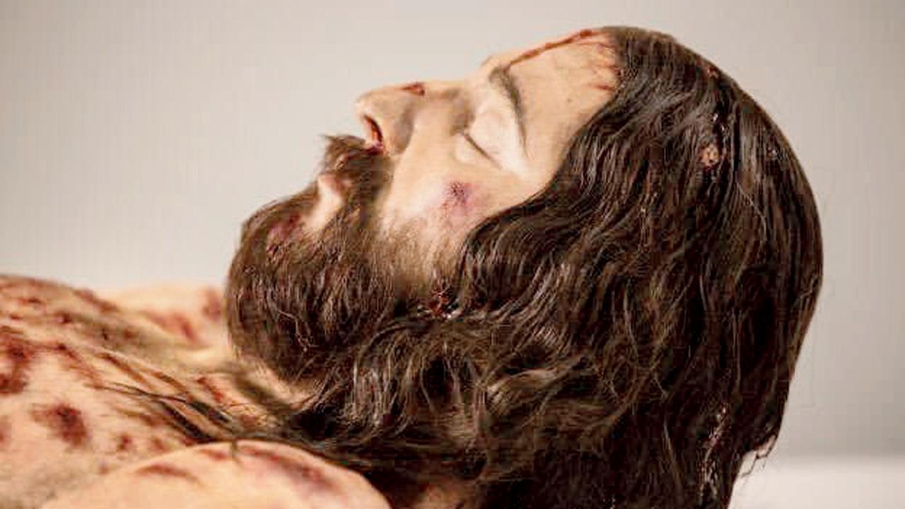 ઈસુનું આબેહૂબ શિલ્પ