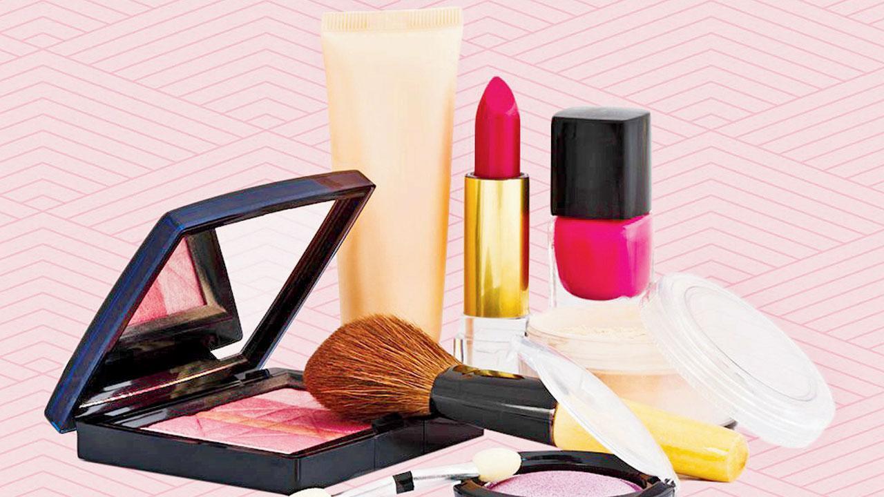 પ્રતીકાત્મક તસવીર 