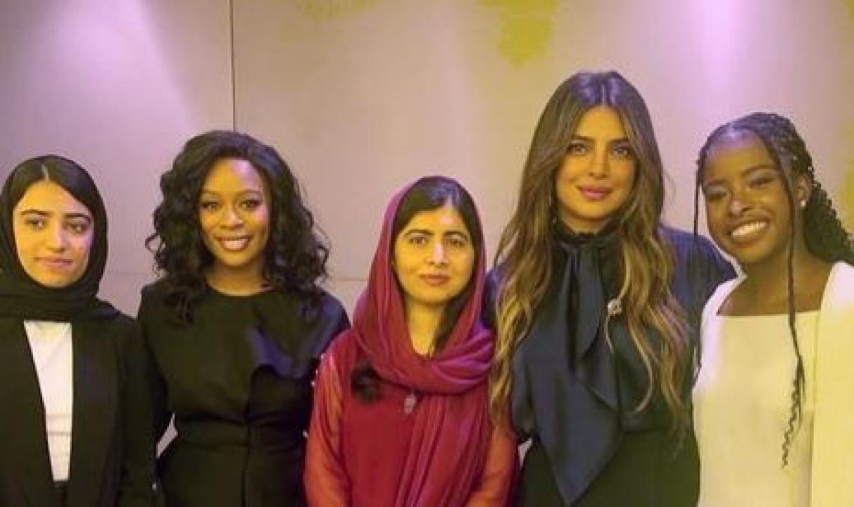  પ્રિયંકા મલાલા યુસુફઝાઈ, અમાન્ડા ગોર્મન, સોમાયા ફારૂકી અને જુડિથ હિલ સાથે  (તસવીર: સૌ-ઈન્સ્ટાગ્રામ)