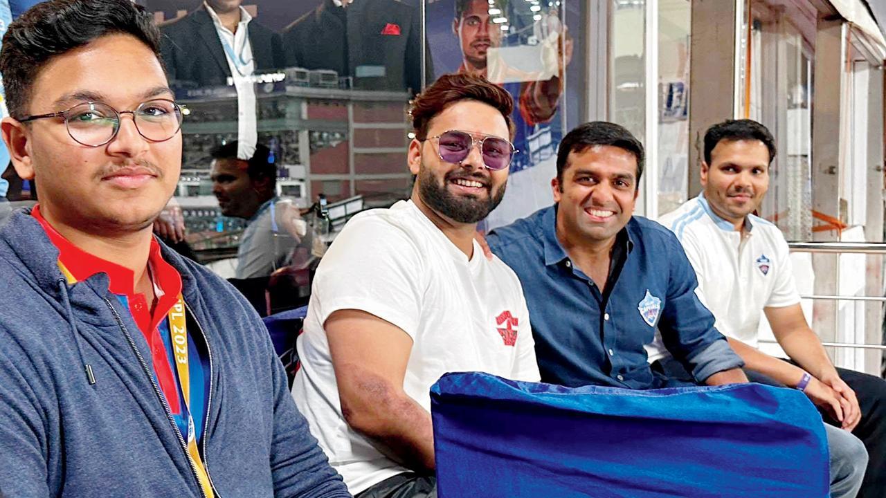 દિલ્હી કૅપિટલ્સનો મુખ્ય કૅપ્ટન રિષભ પંત ગઈ કાલે સ્ટેડિયમમાં આવ્યો હતો. 