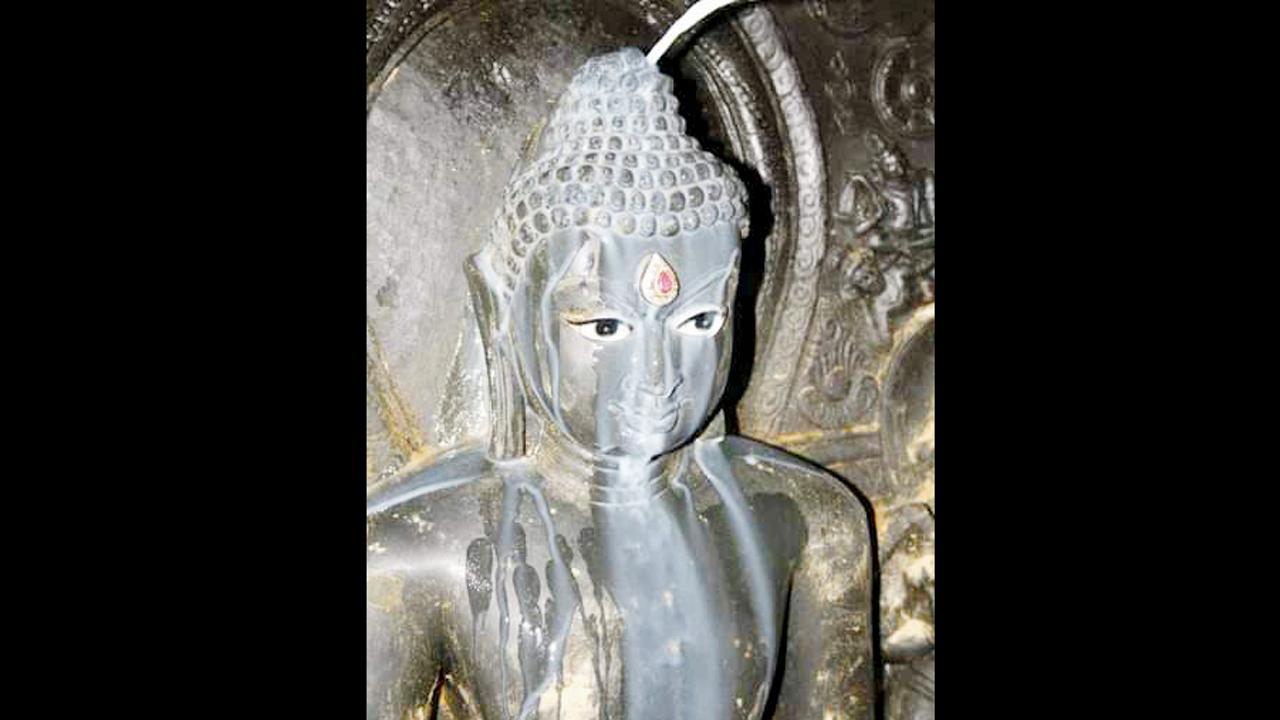 ભગવાન મહાવીરની ભાઈ નંદીવર્ધને ભરાવેલા ૨૬૦૦ વર્ષ જુના પ્રતિમાજી