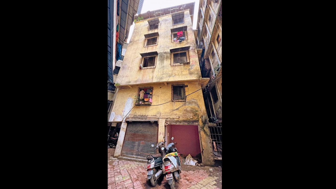 વસઈ-વિરાર પાલિકાએ ૬ મહિના સુધી ગેરકાયદે બિલ્ડિંગ કાંડ દબાવી રાખ્યો