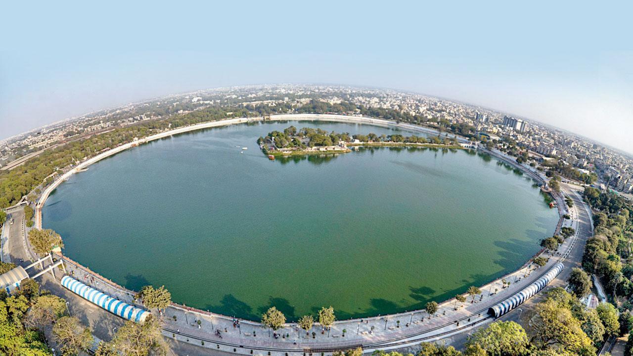 અમદાવાદ