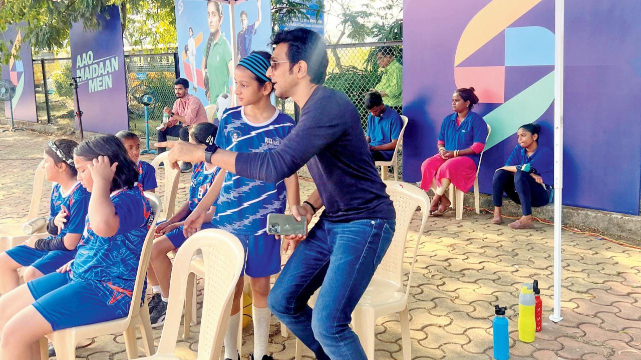 પ્રતિક ગાંધી 