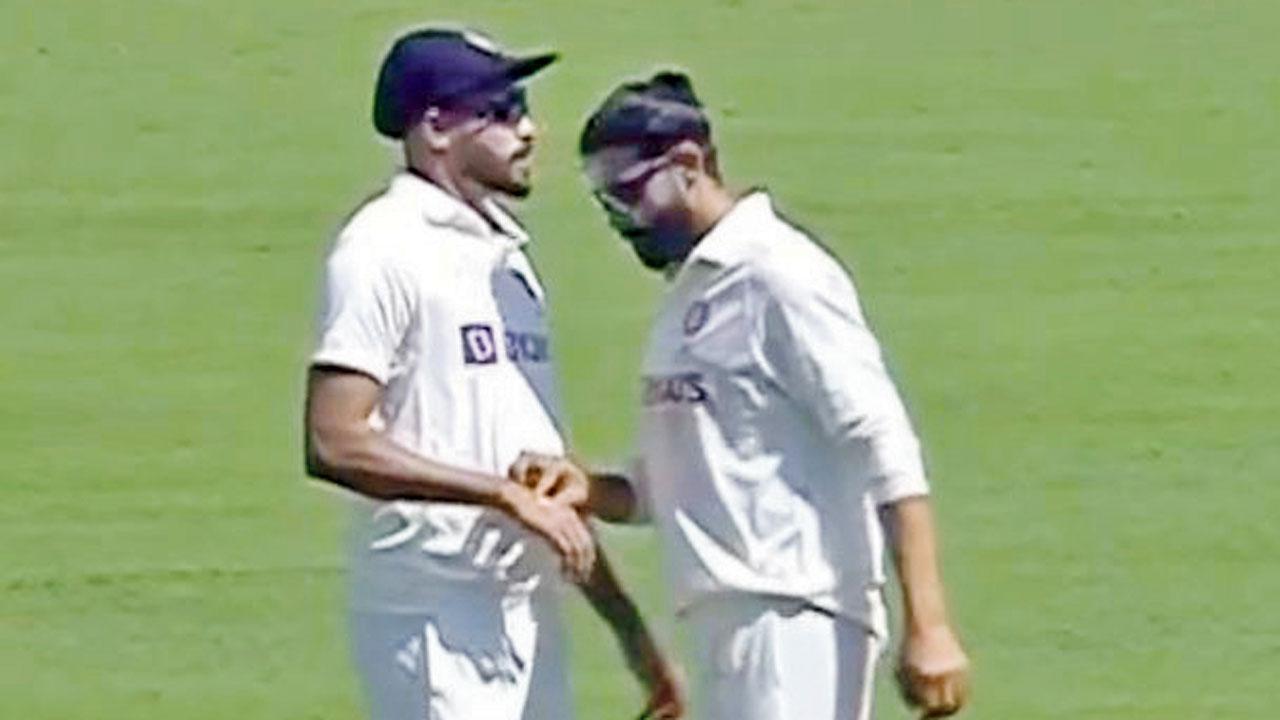 નાગપુર ટેસ્ટમાં પહેલા દિવસે બોલિંગ દરમ્યાન રવીન્દ્ર જાડેજાએ મોહમ્મદ સિરાજના હાથમાંથી ક્રીમ લઈને પોતાની આંગળી પર લગાડી હતી