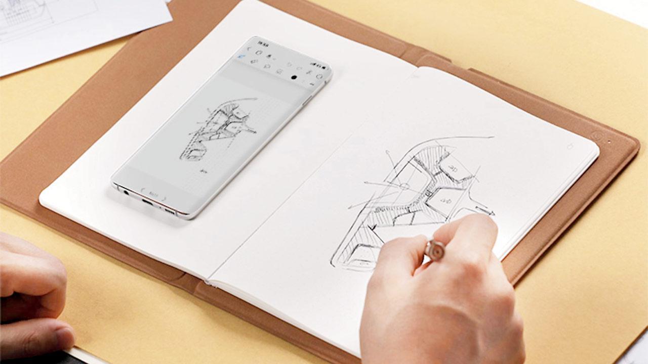 બહારથી કાગળની નોટબુક જ છે, પણ એમાં કંઈક લખો કે દોરો તો એ ડાયરેક્ટ સ્માર્ટફોનમાં આવી જશે