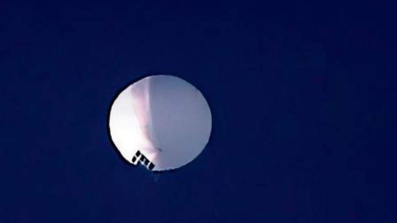 અગાઉ અમેરિકાના આકાશમાં ત્રણ બસ જેટલી સાઇઝનું શંકાસ્પદ ચાઇનીઝ સ્પાય બલૂન દેખાયું હતું