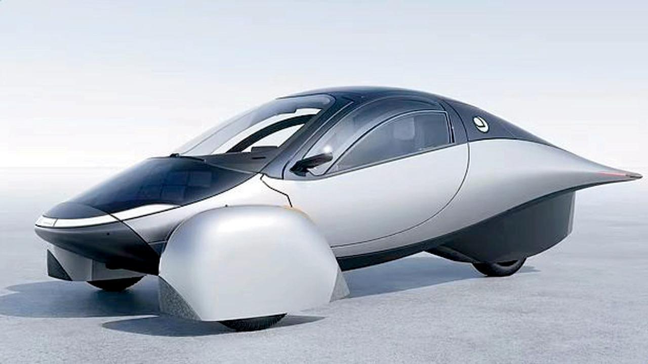 સોલર-પાવરથી ચાલતી કાર