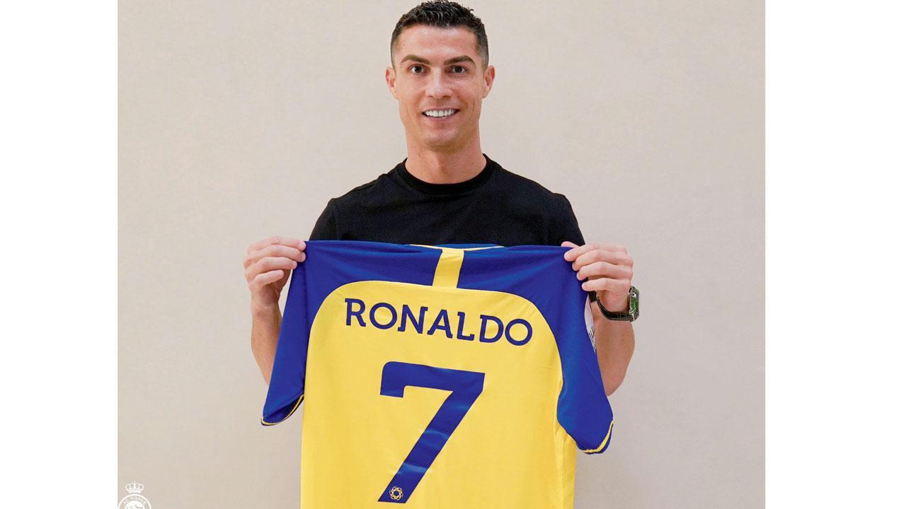 ૧૭૦૦ કરોડમાં સાઉદી અ​રેબિયાની ક્લબ અલ નાસરમાં જોડાયો રોનાલ્ડો