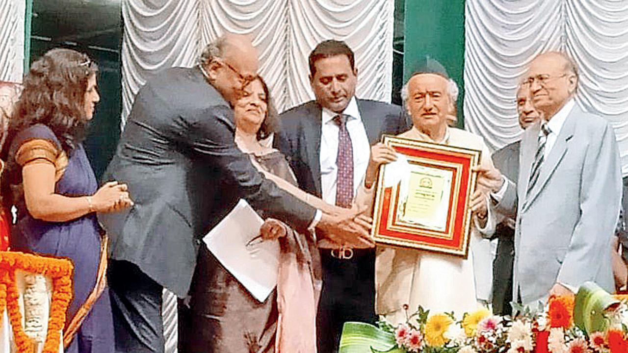 જેઓ પોતાના સંસ્કારનું જતન નથી કરતા તેઓ ક્યારેય સમૃદ્ધ ન થઈ શકે