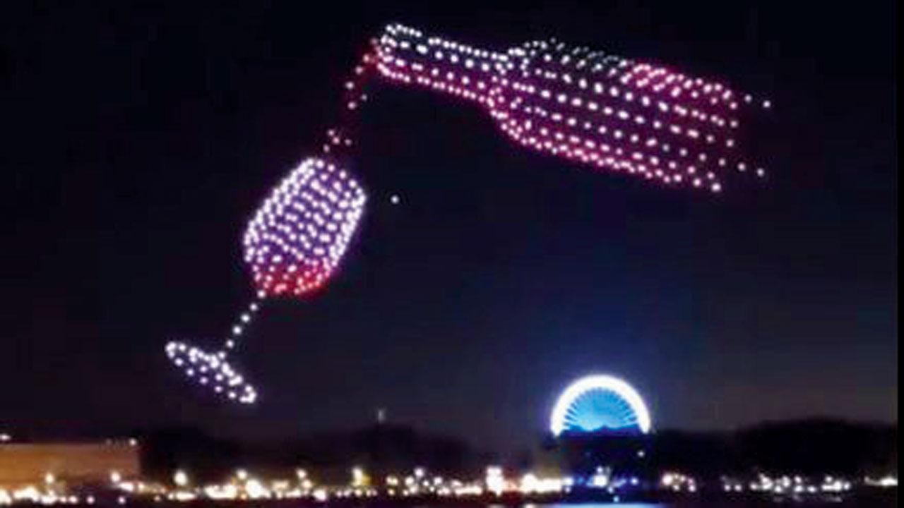 ચિયર્સ માટે સ્કાય ઇઝ ધ લિમિટ