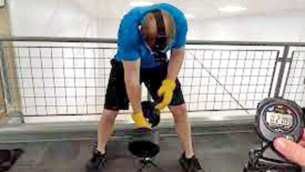 નવા-નવા રેકૉર્ડ બનાવવાની ધૂન