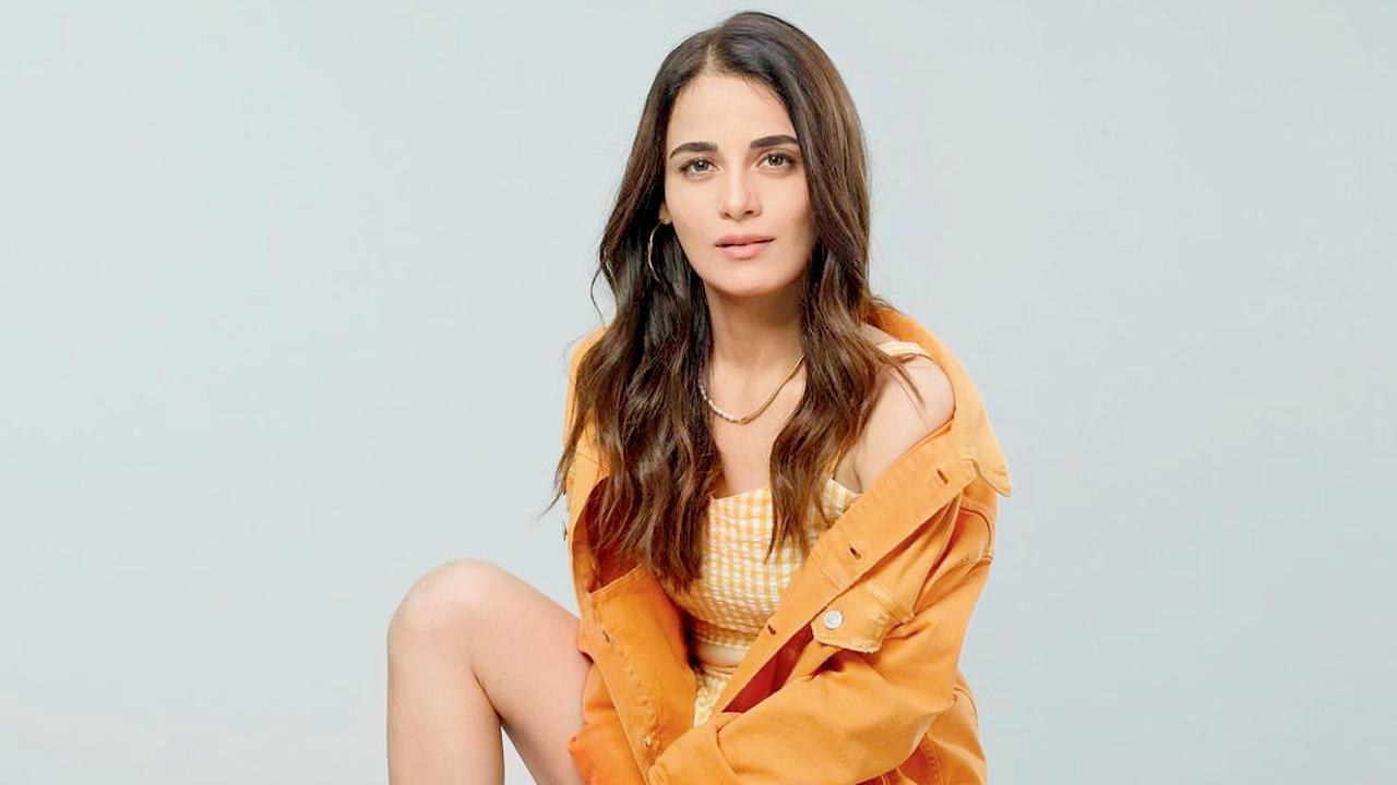 રાધિકા મદન