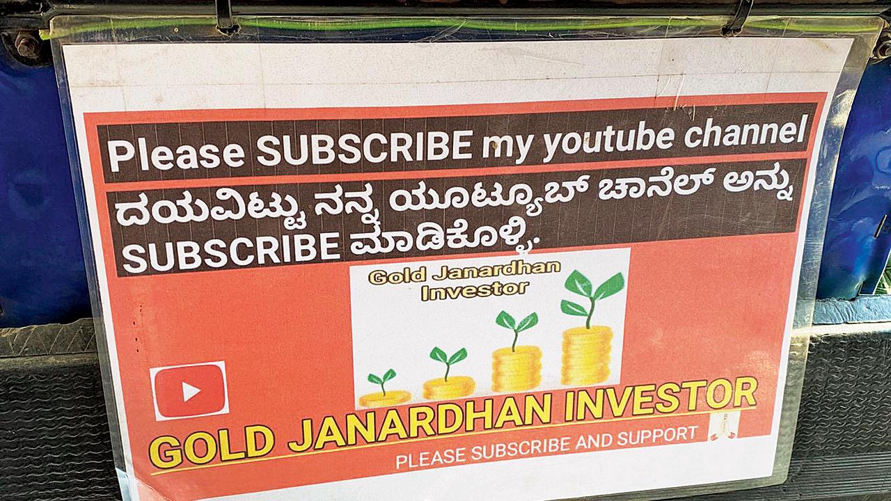 દિવસે ઑટો-ડ્રાઇવર, રાતે યુટ્યુબ ઇન્ફ્લુએન્સર