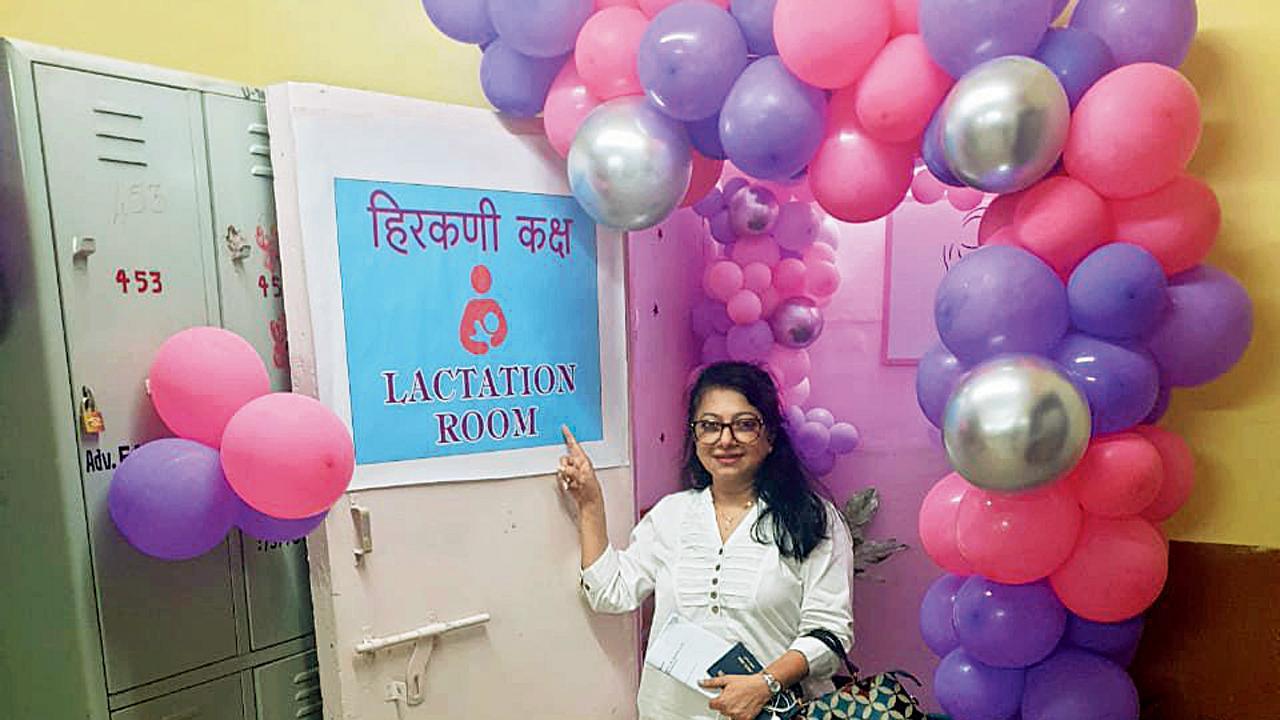 બાંદરાની ફૅમિલી કોર્ટમાં ગઈ કાલે મહિલાઓ અને બાળકો માટે ફીડિંગ રૂમ અને ચાઇલ્ડ કૅર રૂમ જેવા ‘લોકેશન રૂમ’નું લોકાર્પણ કરવામાં આવ્યું હતું.