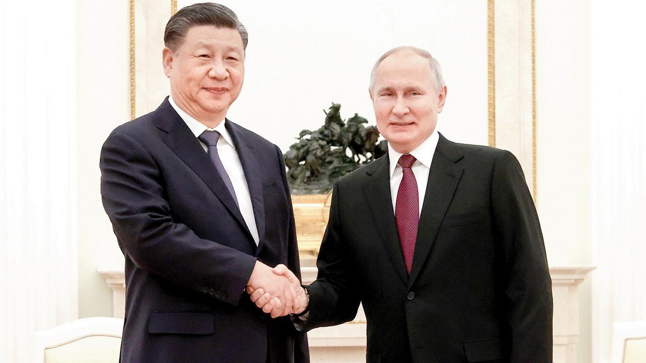 ચીનના પ્રેસિડન્ટ શી જિનપિંગ અને રશિયાના પ્રેસિડન્ટ વ્લાદિમીર પુતિન