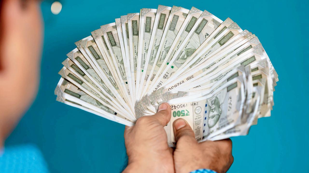 પ્રતીકાત્મક તસવીર