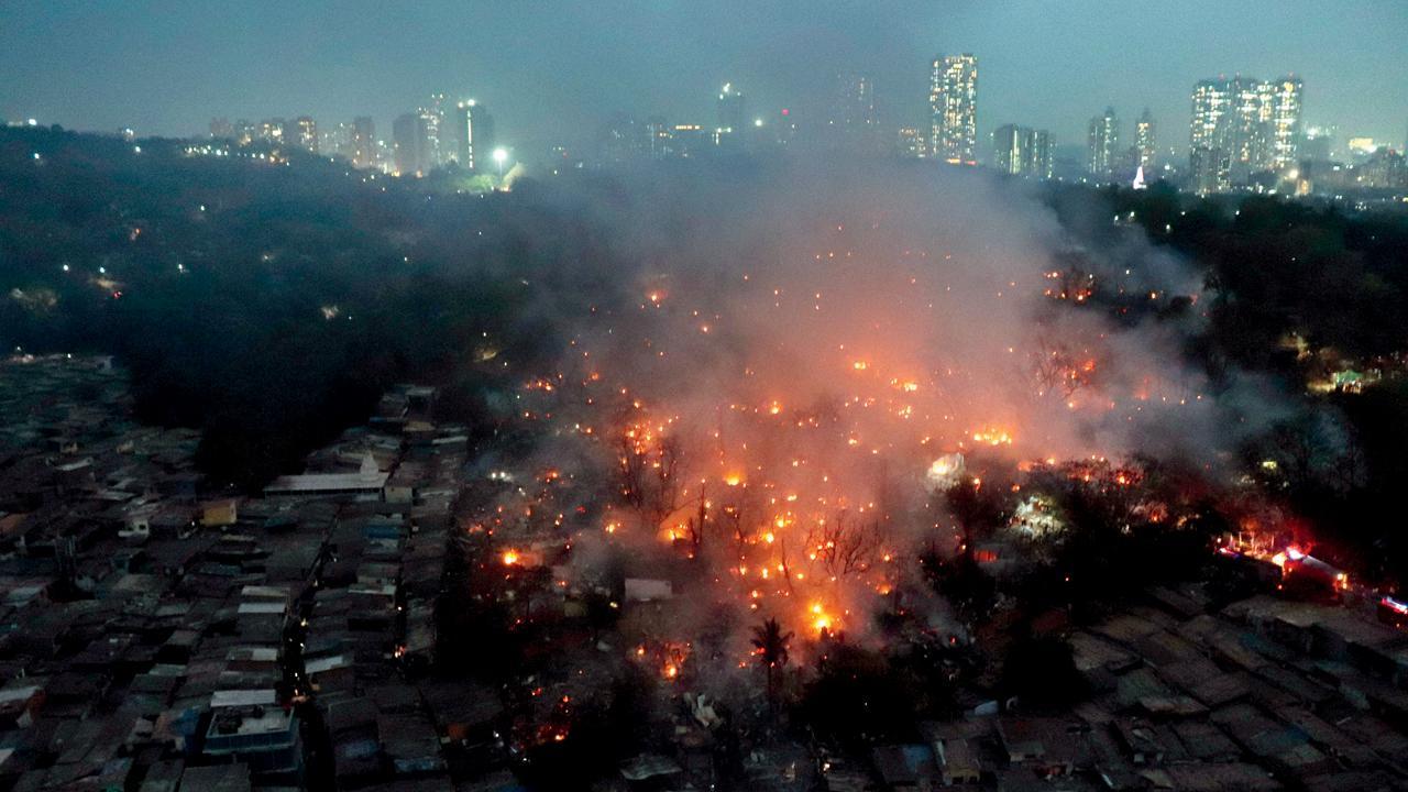 તસવીરો :  સમીર માર્કન્ડે અને અનુરાગ અહિરે