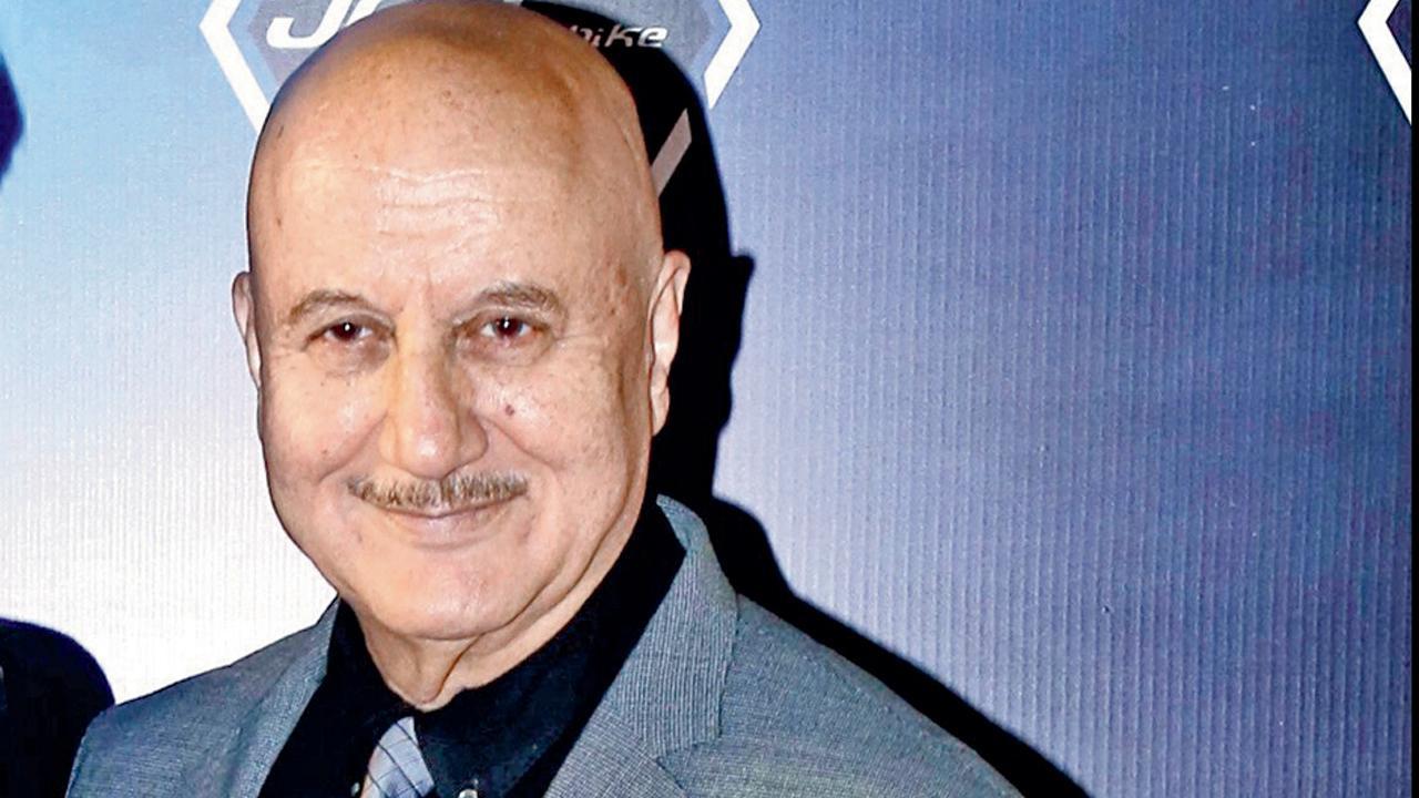 અનુપમ ખેર