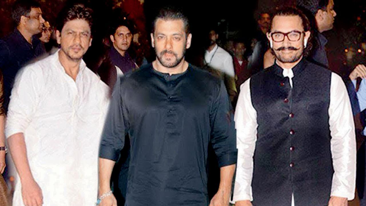 સવારે ચાર વાગ્યા સુધી ચાલી ખાન્સની પાર્ટી