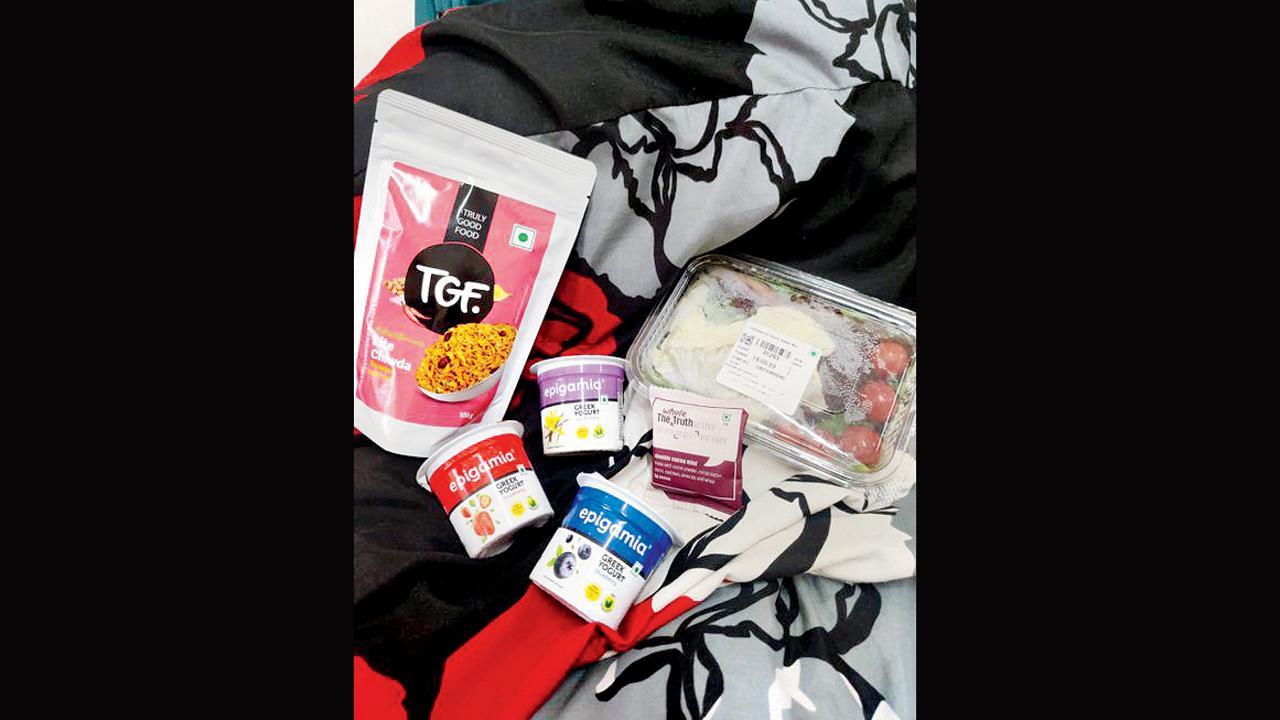 સોશ્યલ મીડિયા પર મળેલા પેશન્ટના ઘરે ડૉક્ટરે દવા સાથે મોકલ્યાં ફળ