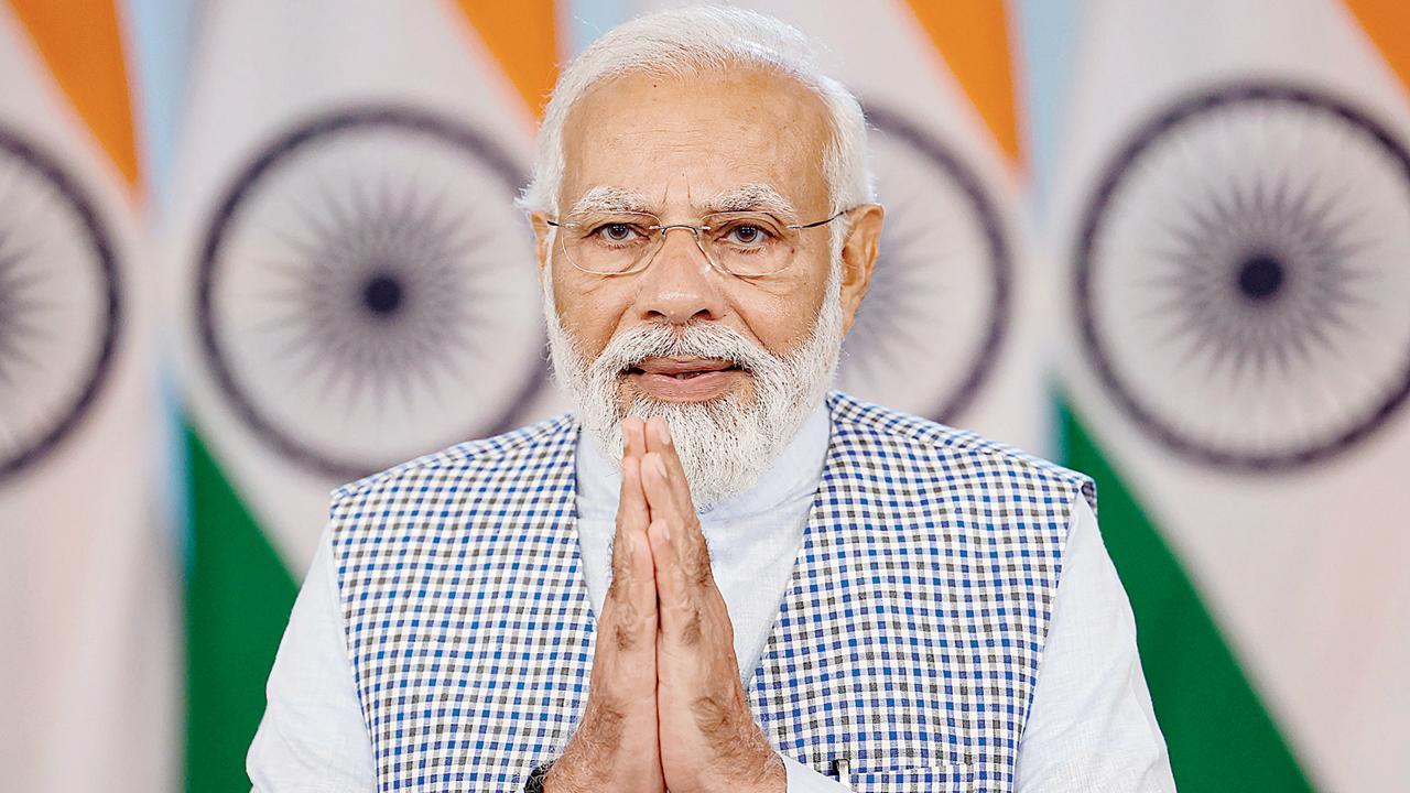 વિડિયો મેસેજ દ્વારા નખત્રાણામાં ગઈ કાલે કચ્છ કડવા પાટીદાર સમાજના સનાતની શતાબ્દી મહોત્સવને સંબોધતા વડા પ્રધાન નરેન્દ્ર મોદી.