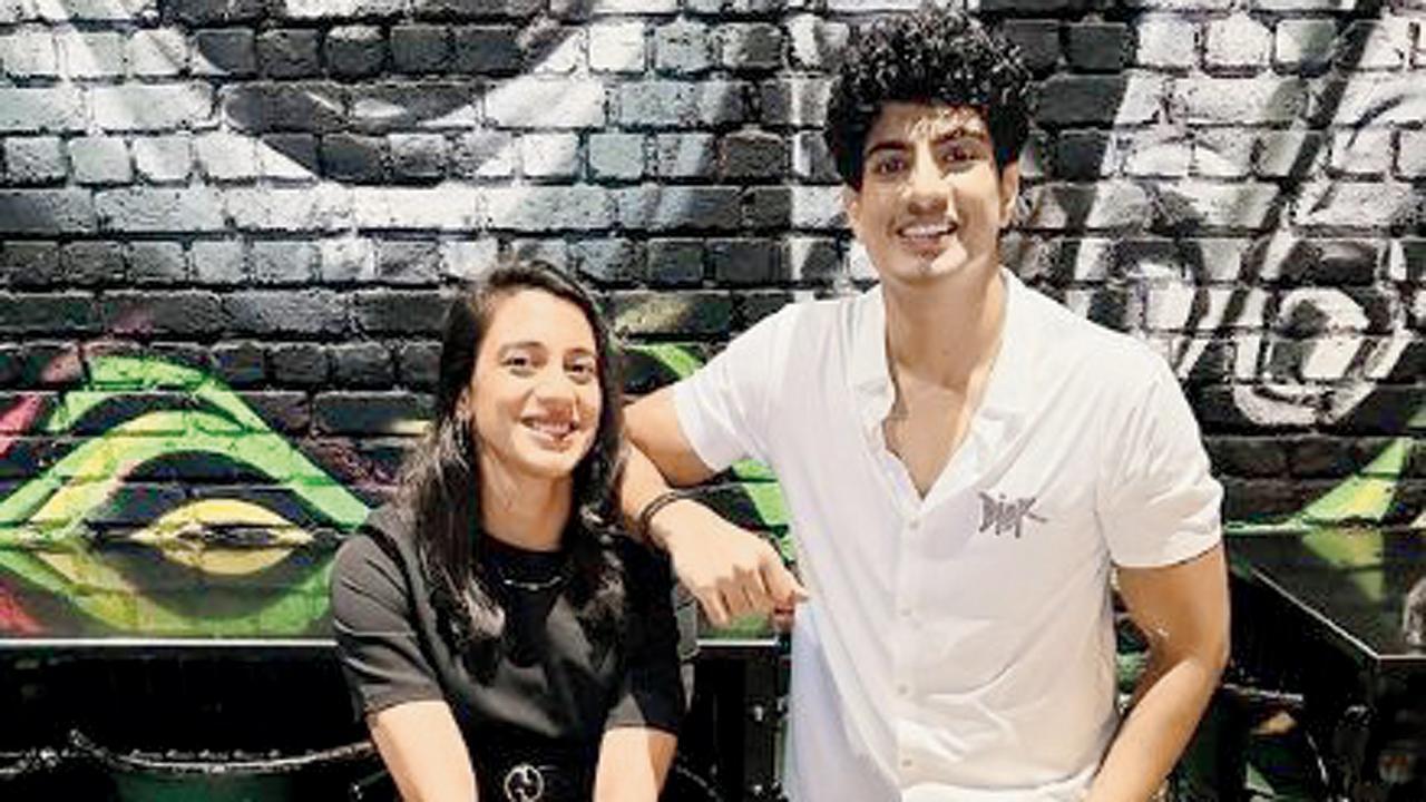 સ્મૃતિ મંધાનાએ મ્યુઝિક કમ્પોઝર પલાશ મુછ્છળને બે દિવસ પહેલાં બર્થ-ડે વિશ કરીને તેની સાથેનો ફોટો ઇન્સ્ટાગ્રામ પર શૅર કર્યો 