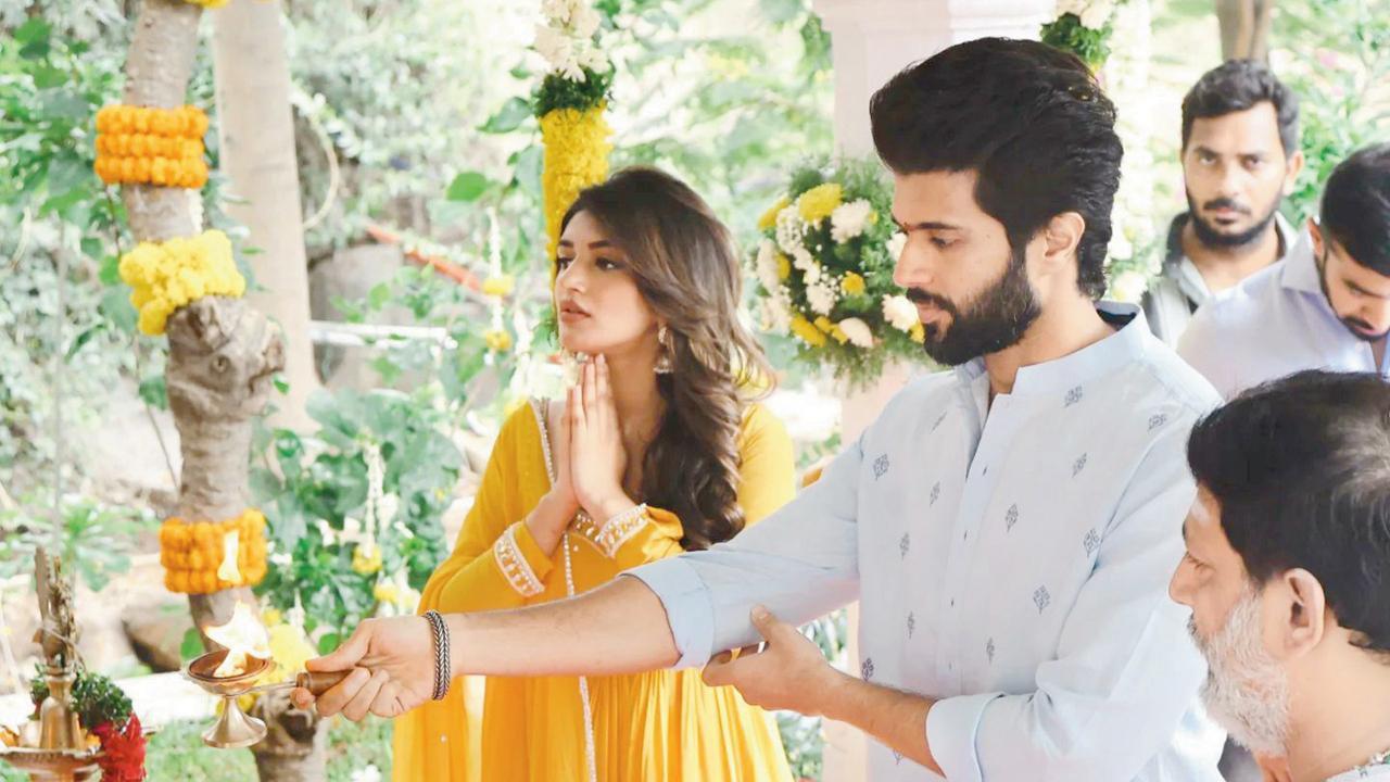 વિજય દેવરાકોન્ડાની આગામી ફિલ્મ ‘VD 12’નો પૂજાવિધિ સાથે શુભારંભ થયો છે