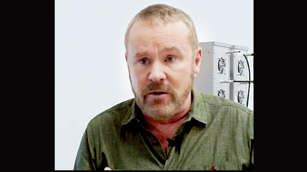 પ્રોફેસર ગૅરી નોલાન