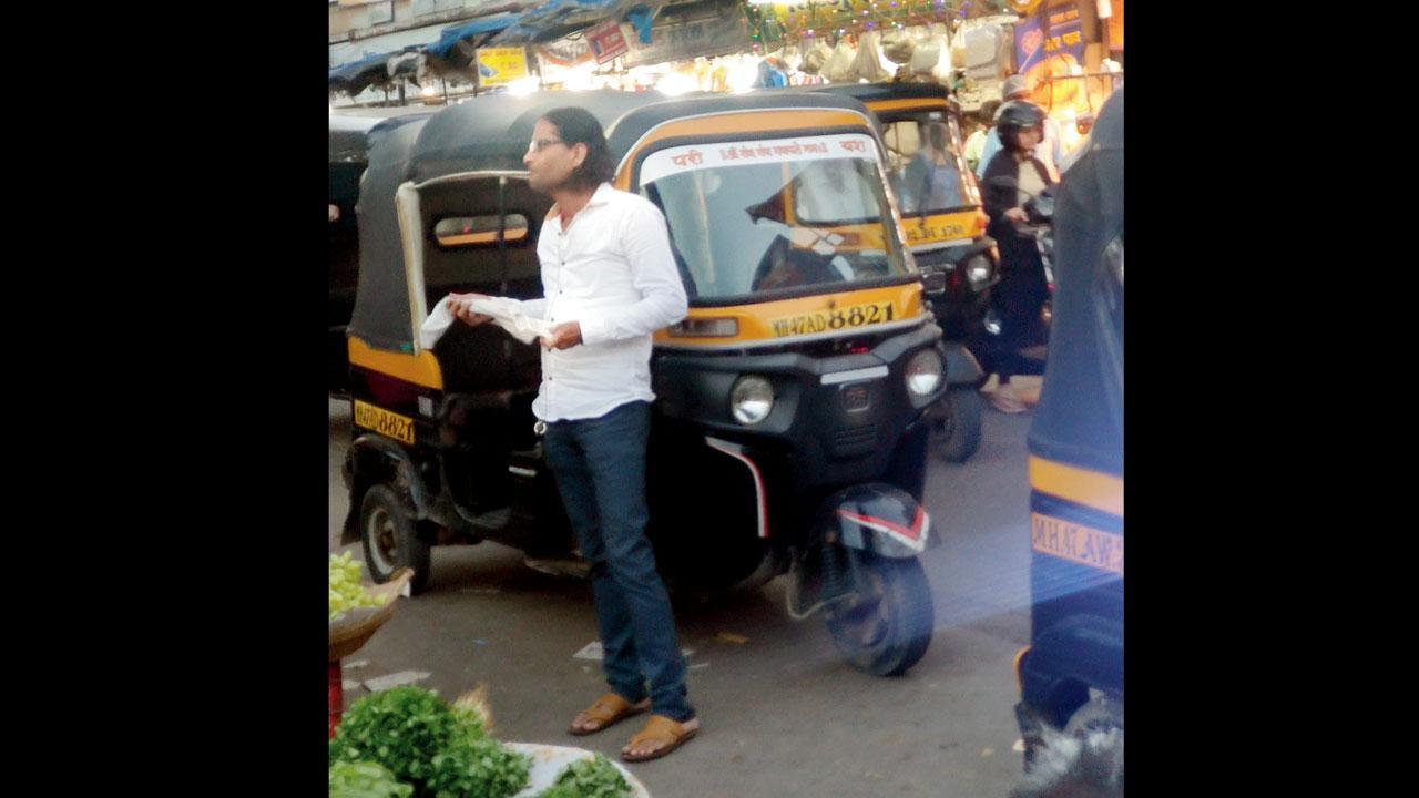 ‘મિડ-ડે’ના રિપોર્ટર્સ ટેસ્ટ-ડ્રાઇવ પર નીકળ્યા હતા અને પશ્ચિમી પરાંમાં રિક્ષામાં ફર્યા હતા (તસવીર : સૂરજ પાંડે)