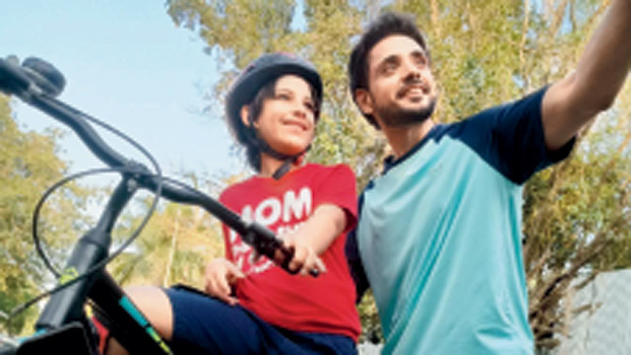 અદનાન ખાન અને અજિંક્ય મિશ્રા
