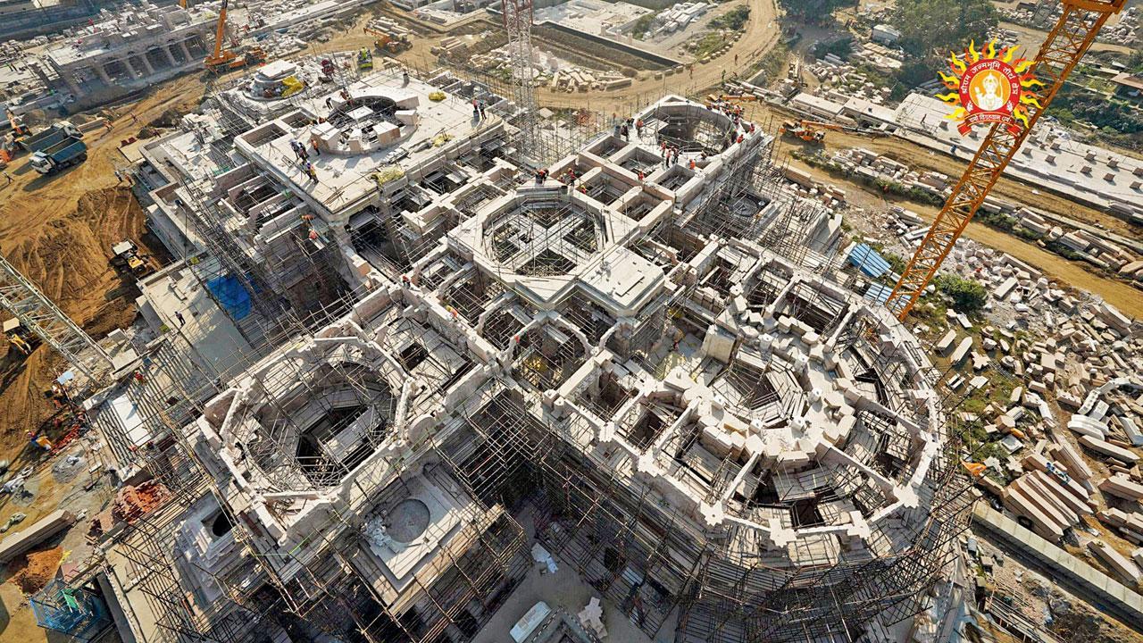 રામમંદિરનું પુરજોશમાં ચાલી રહેલું નિર્માણકાર્ય