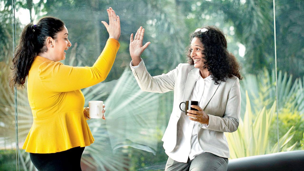 ગૉસિપ્સ દરેકને હજમ નથી થતી હોતી. સોશ્યલ ઍન્ગ્ઝાયટી અને સ્કિઝોફ્રેનિયા જેવા સિવિયર પર્સનાલિટી ડિસઑર્ડર  માટે તો ગૉસિપિંગ  નુકસાનકારક સાબિત  થઈ શકે છે.