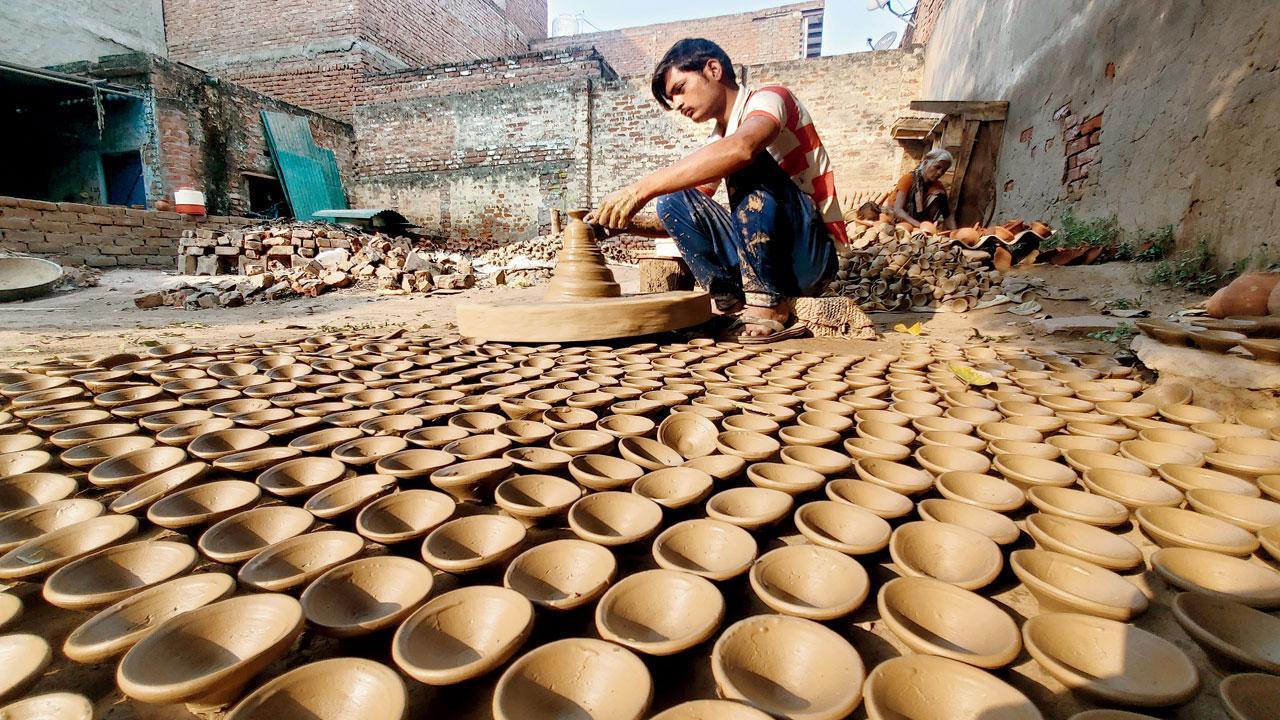 પ્રતીકાત્મક તસવીર