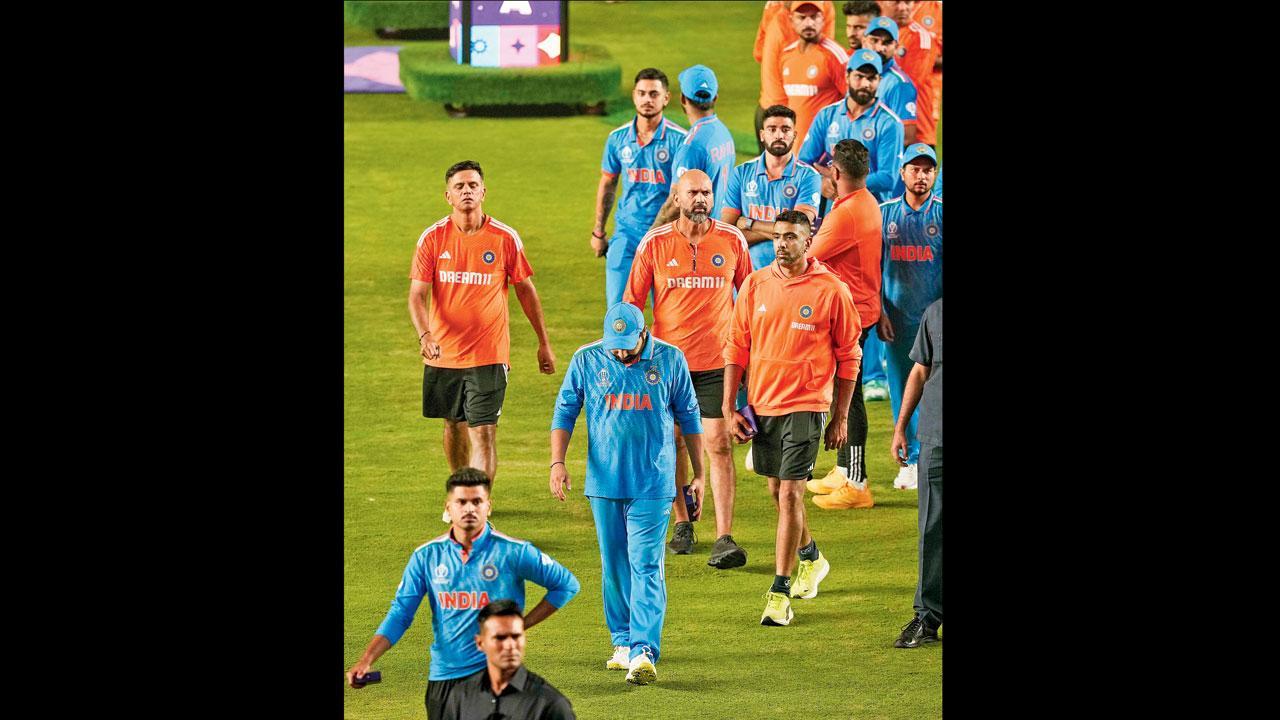 હાર બાદ હતાશ થયેલી ભારતીય ટીમની ફાઇલ તસવીર