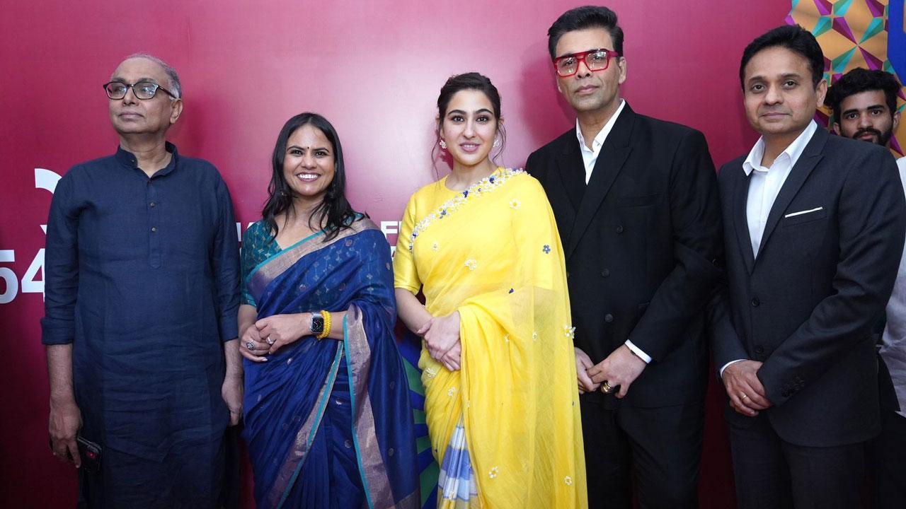 એ વતન મેરે વતનની ટીમ ઇન્ટરનેશનલ ફિલ્મ ફેસ્ટિવલ ઑફ ઈન્ડિયામાં