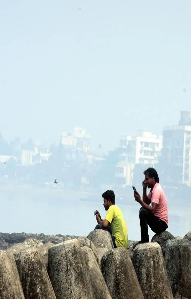 મુંબઈમાં ધુમ્મસ ભરી સવાર