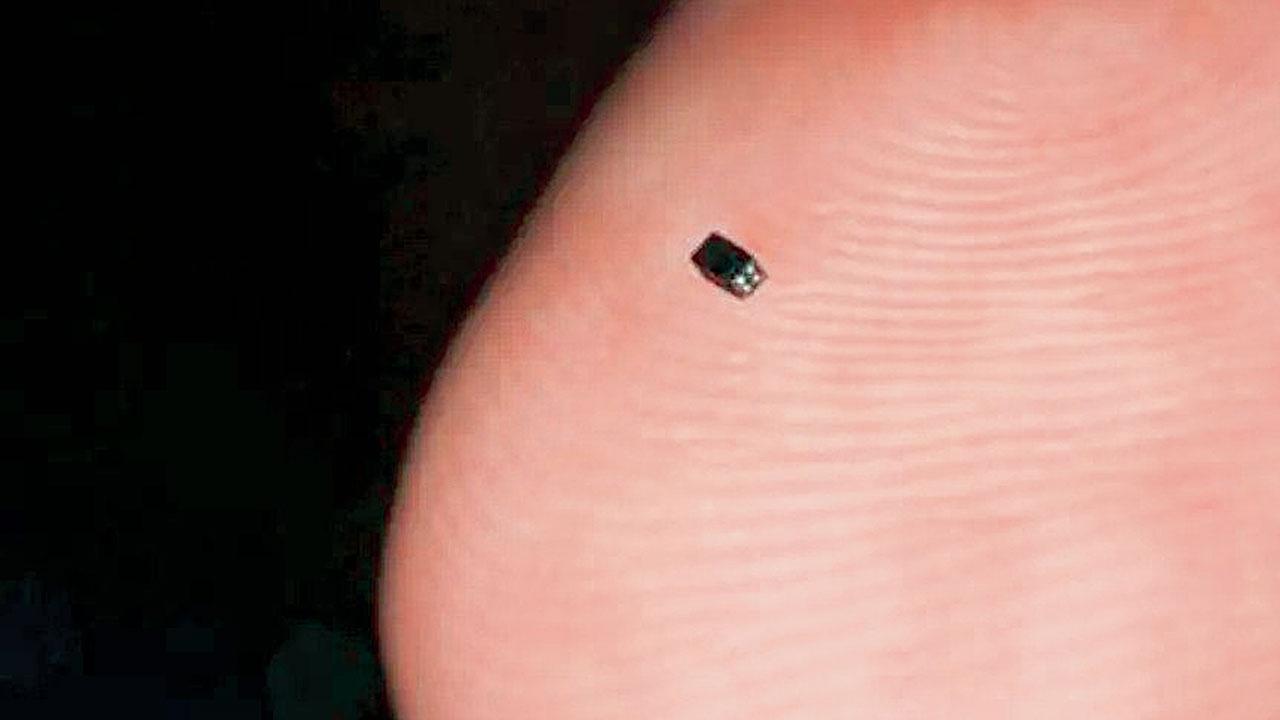  રેતીના દાણા જેટલા નાના કૅમેરાનું સર્જન