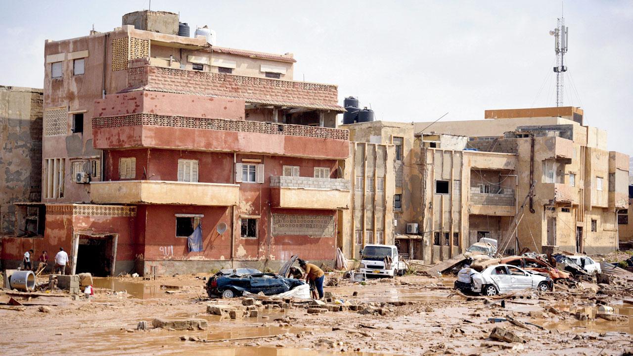 દેરનામાં ચારે બાજુ વિનાશ જોવા મળી રહ્યો છે. અહીં અનેક રેસિડેન્શિયલ એરિયા નષ્ટ પામ્યા છે